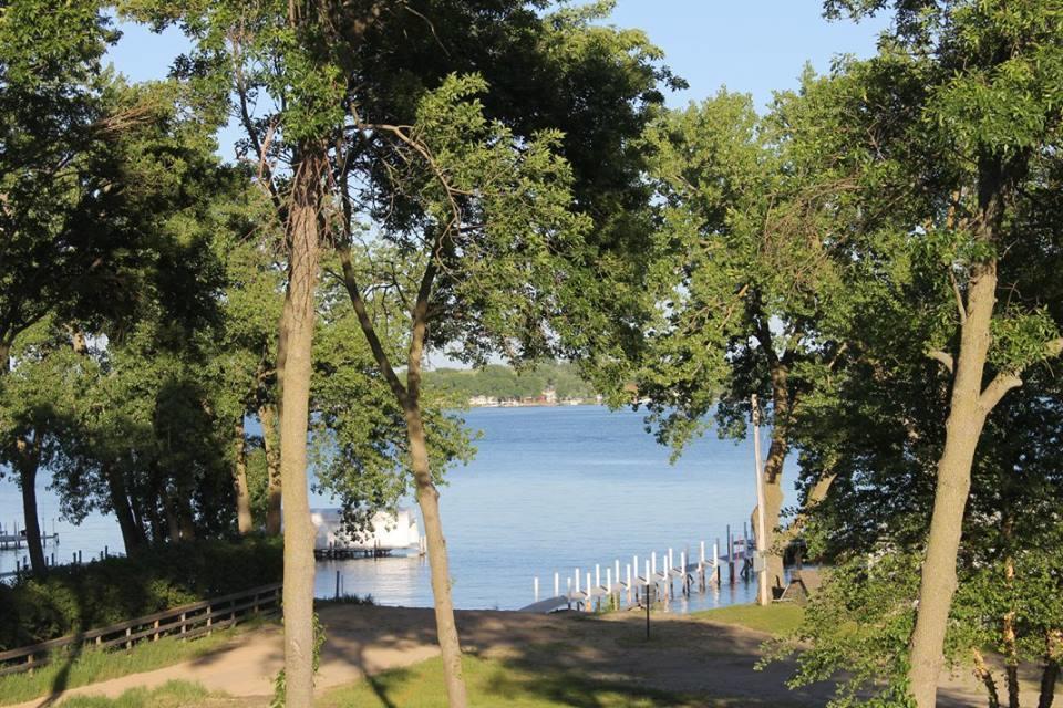Okoboji Commons Hotel 外观 照片